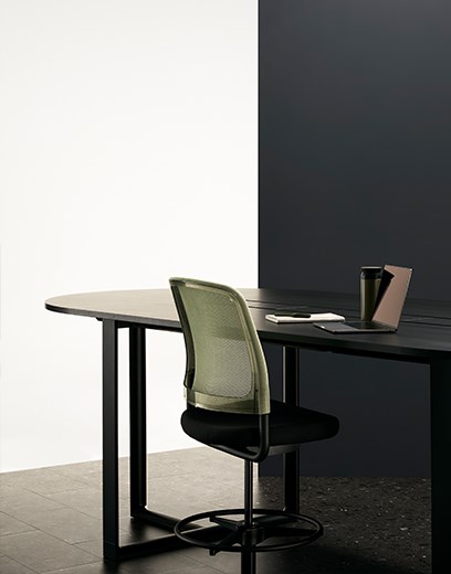 DENN drafting chair