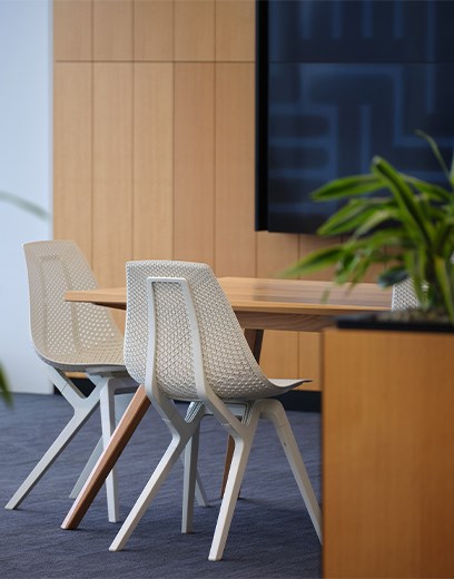 NOHO MOVE chair